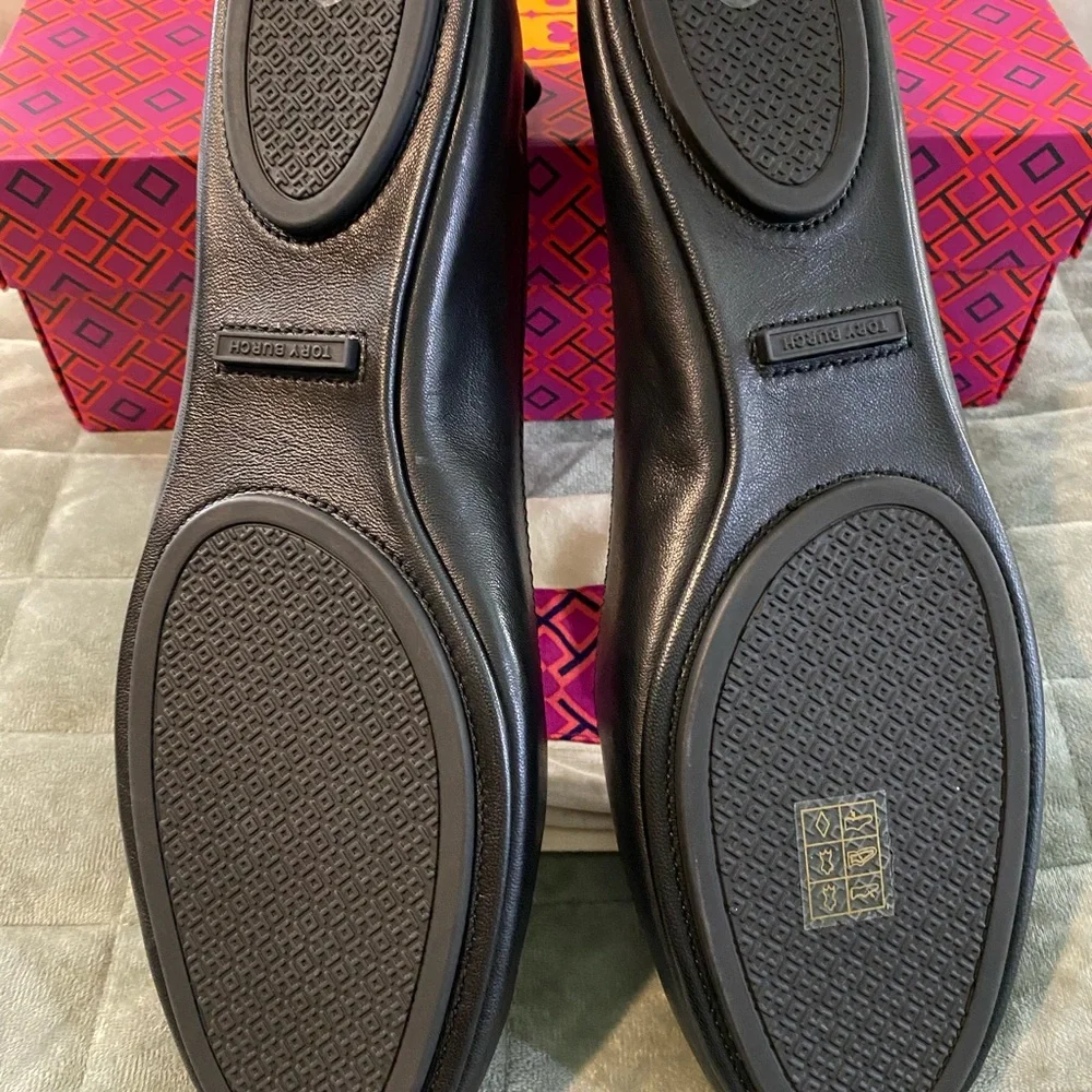 Tory Burch Black Minnie Travel  Ballet Flats 13 - Picture 4 of 5